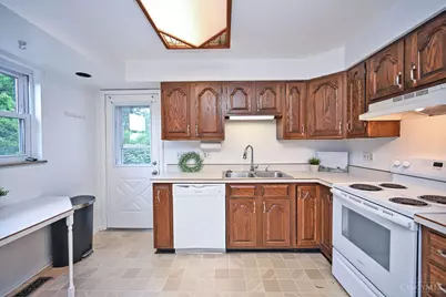 886 Sabino Court, Cincinnati, OH 45231 - Photo 12