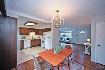 886 Sabino Court, Cincinnati, OH 45231 - Photo 8