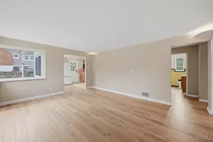 2879 St Catherine Pl, Cincinnati, OH 45211 - Photo 12