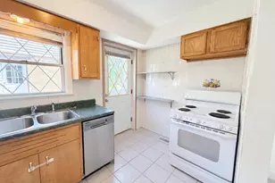 5476 Edalbert Dr, Green Township, OH 45239 - Photo 10