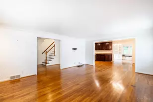 850 Van Dyke Ave, Cincinnati, OH 45226 - Photo 8