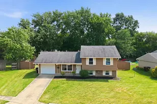 413 Gregory Ct, Lebanon, OH 45036 - Photo 2