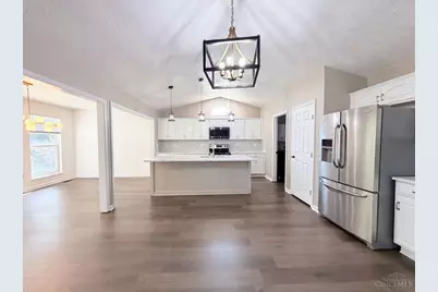 9212 Cedar Gate Drive, Deerfield Township, OH 45140 - Photo 2