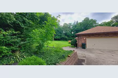 5790 Squirrelsnest Lane, Colerain Township, OH 45252 - Photo 32