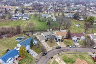 11835 Wincanton Dr, Colerain Township, OH 45231 - Photo 12