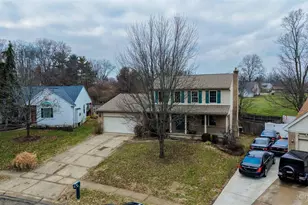11835 Wincanton Dr, Colerain Township, OH 45231 - Photo 2