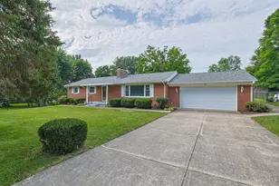 4520 Eisenhower Pl, Middletown, OH 45042 - Photo 2