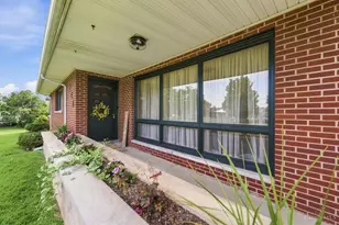 108 Batsey Dr, Middletown, OH 45044 - Photo 2