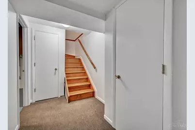 1063 Newcastle Drive, Springfield Township, OH 45231 - Photo 24