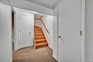 1063 Newcastle Dr, Springfield Township, OH 45231 - Photo 24