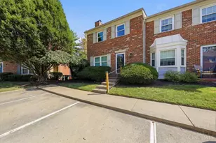 9160 Dominion Cir, Symmes Township, OH 45249 - Photo 2