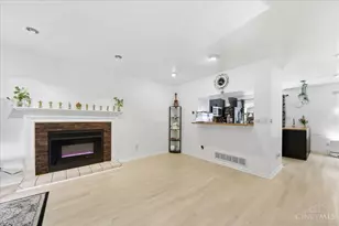 9160 Dominion Cir, Symmes Township, OH 45249 - Photo 8