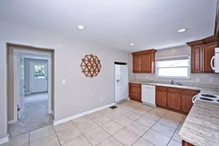 3919 Belfast Ave, Sycamore Township, OH 45236 - Photo 14