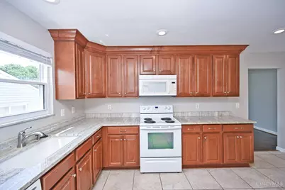 3919 Belfast Avenue, Sycamore Township, OH 45236 - Photo 18