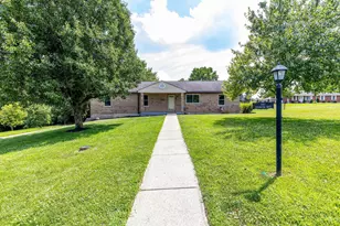 6827 Perinwood Dr, Green Township, OH 45248 - Photo 30