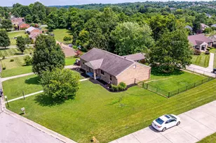 6827 Perinwood Dr, Green Township, OH 45248 - Photo 40