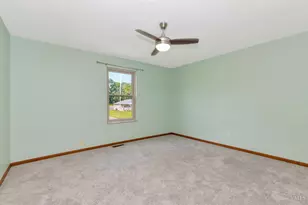 6827 Perinwood Dr, Green Township, OH 45248 - Photo 22