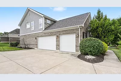 1350 Clydesdale, Centerville, OH 45458 - Photo 30