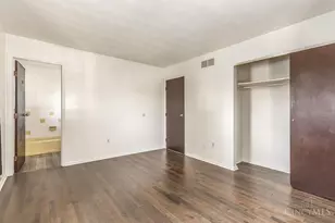 8831 Twincreek Dr, Franklin Township, OH 45005 - Photo 16