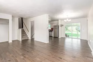8831 Twincreek Dr, Franklin Township, OH 45005 - Photo 6