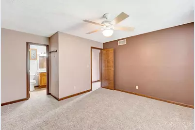 121 Farmington Drive, Hamilton, OH 45013 - Photo 12