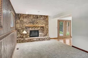 121 Farmington Dr, Hamilton, OH 45013 - Photo 14
