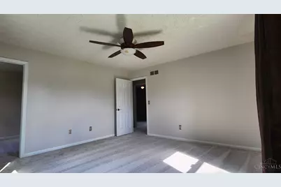 1289 Sandwood Drive, Loveland, OH 45140 - Photo 16