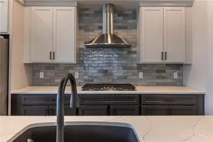 1264 Normandy Rue, Clear Creek Township, OH 45458 - Photo 10