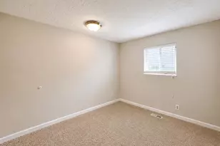 8168 Timberjack Way, Beckett Ridge, OH 45069 - Photo 16