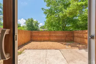 491 Halifax Cir, Union Township, OH 45244 - Photo 10
