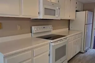 5592 Regimental Pl, Cincinnati, OH 45239 - Photo 10