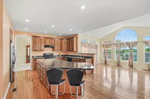 195 Brittony Woods Dr, Monroe, OH 45050 - Photo 4