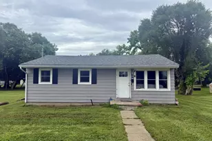 180 Cain Ave, Hamilton, OH 45011 - Photo 1