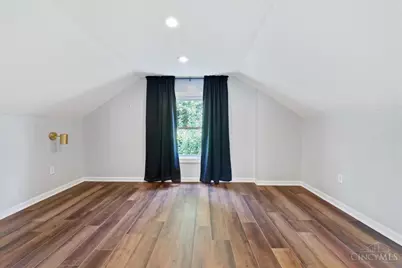 2304 E Galbraith Road, Reading, OH 45237 - Photo 16