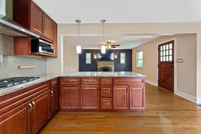 2304 E Galbraith Road, Reading, OH 45237 - Photo 10