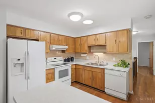 4124 Stonecreek Way, Sharonville, OH 45241 - Photo 16