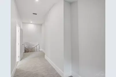 915 Vine Street #401, Cincinnati, OH 45202 - Photo 28