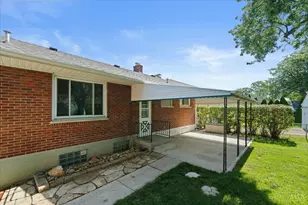 7823 Greenbriar Ln, Madeira, OH 45243 - Photo 30
