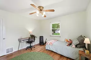 1518 Maple Ave, Cincinnati, OH 45215 - Photo 30