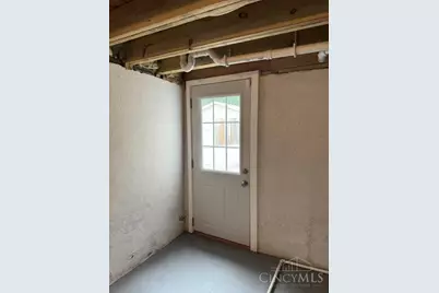 5748 Bramble Avenue, Cincinnati, OH 45227 - Photo 34