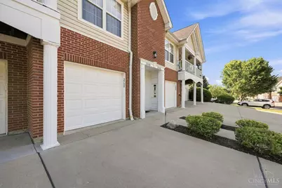 3700 Chestnut Park Lane, Miami Township, OH 45002 - Photo 4