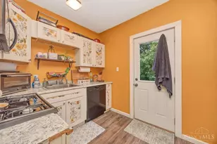 5207 Hunter Ave, Cincinnati, OH 45212 - Photo 10