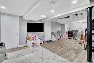 1431 Collinsdale Ave, Cincinnati, OH 45230 - Photo 18