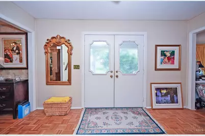 741 Woodfield Drive, Cincinnati, OH 45231 - Photo 6