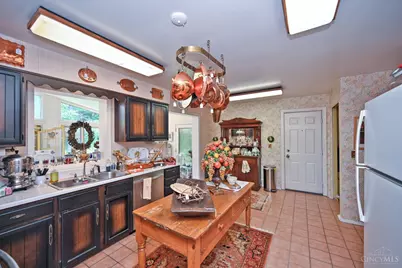 741 Woodfield Drive, Cincinnati, OH 45231 - Photo 18