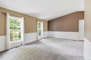 7599 Tanglewood Ln, West Chester, OH 45069 - Photo 12