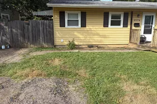2574 Mariposa Dr, Springfield Township, OH 45231 - Photo 1