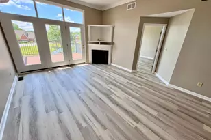 893 Cypresspoint Ct, Pierce Township, OH 45245 - Photo 6