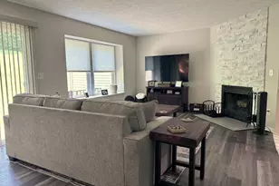 5072 Lord Alfred Ct, Cincinnati, OH 45241 - Photo 4
