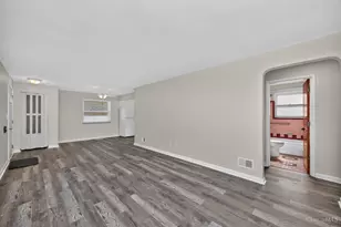 518 Rentz Pl, Delhi Township, OH 45238 - Photo 14